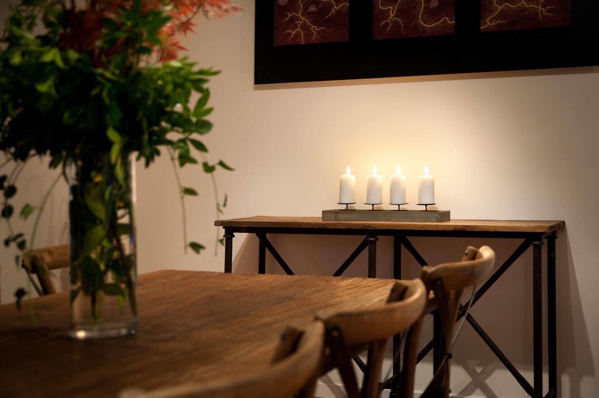 Springs Spa Villa เฮพเบิร์นสปริงส์ ภายนอก รูปภาพ